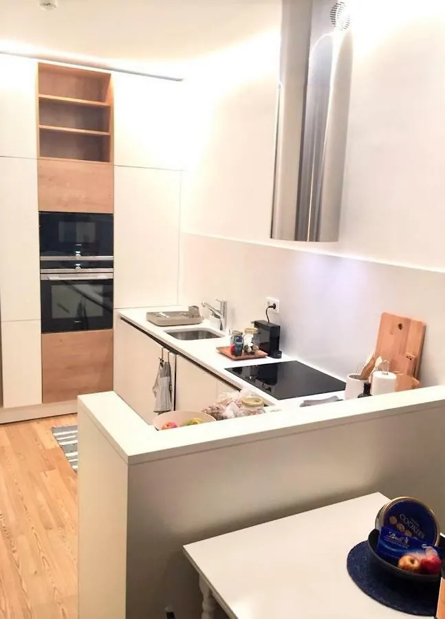 Luxury And Beautiful Apartment In Chiado Lisboa