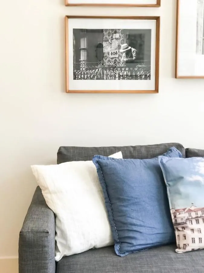 Luxury And Beautiful Apartment In Chiado Lisboa
